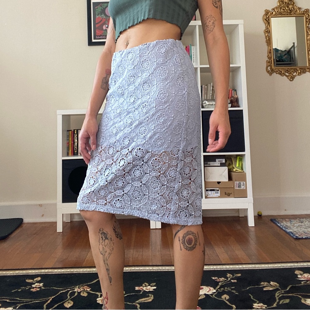 Tobi Eyelit Midi Skirt